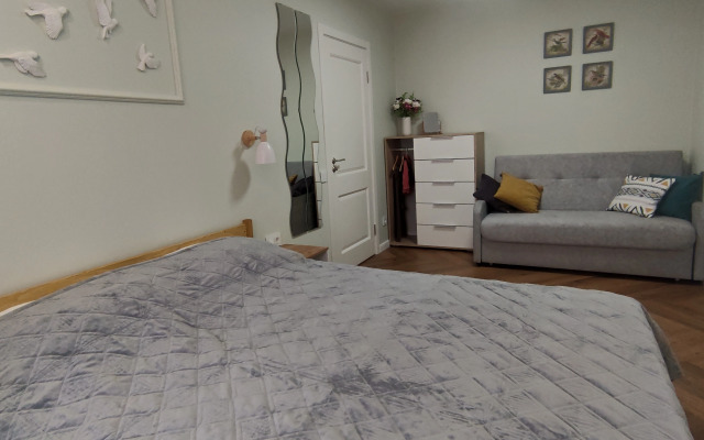 Prostornaya Na Bulvare Kutuzova 11 Flat