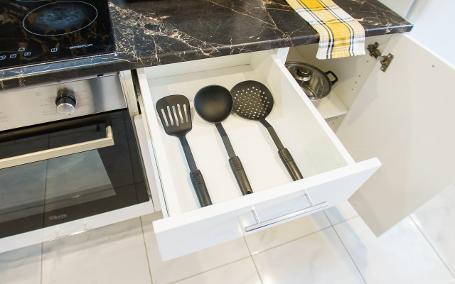 InnDays na Arkadiya Shipunova 6 Apartments