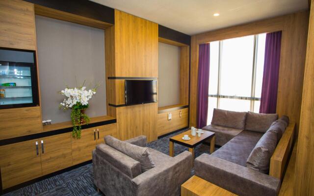 Sky Business Hotel