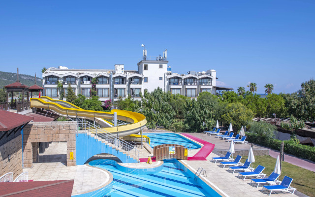 Armas Labada Hotel