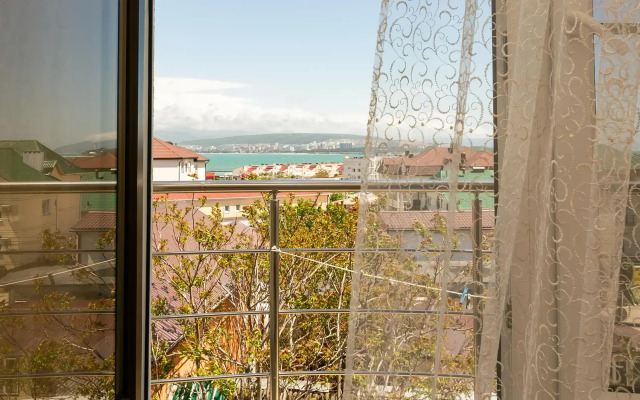 Aleksandros Guest House