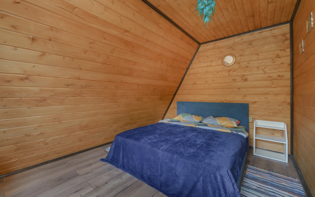 Частный дом Семейный афрейм с баней и бассейном у реки