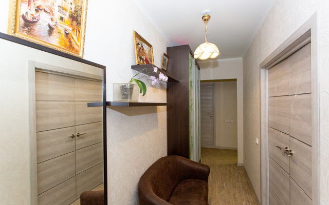 Bolshaya Sovremennaya Treshka U Zooparka Flat