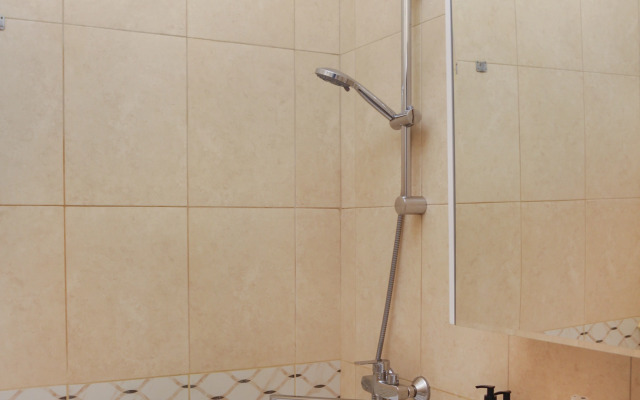 Dvukhkomnatnaya na Kolpakova 37 Flat
