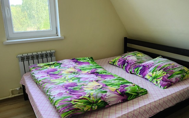 Na Beregu Ozera s Vmestimostu 18 Chelovek Private House.