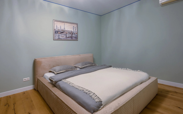 Квартира MyHomeYourHome на Невской 19