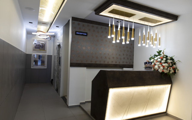 Отель Metro Park