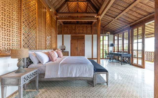 Resort Umah  Lusa Hotel