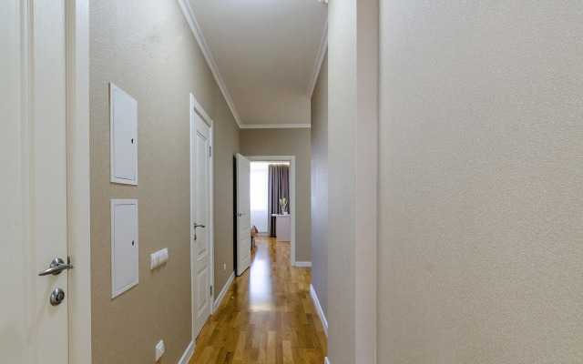 2 Komnatnaya Na Tsentralnoy Naberezhnoy Zaliva Apartment