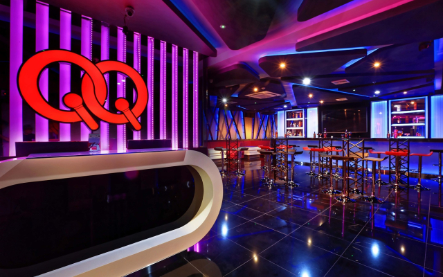 Neo+ Balikpapan Hotel