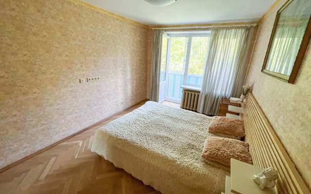 Na Ulitse Zhukovskogo 10 Flat