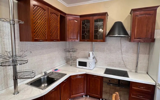 Nazarbaeva 44 Stalinskaia Planirovka Flat