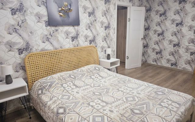 Dvuhkomnatnye ryadom s parkom SHvejcariya Apartments