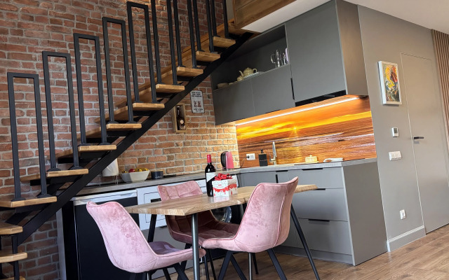 Sovremennye Dvukhurovnevye V Stile Loft Apartments
