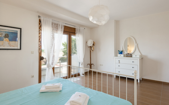 Belus Luxury Sani Villa
