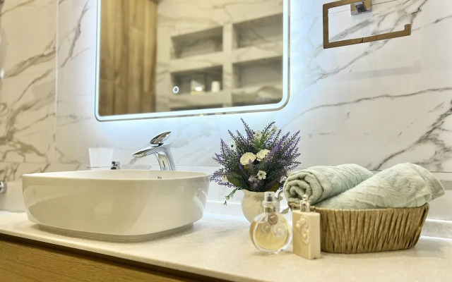 Апартаменты на Ялтинской 12А ЖК «Шато Лувр»