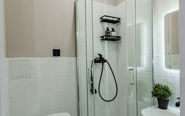 Апартаменты Горки с балконом рядом с метро и ТЦ