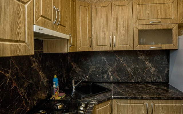 S sovremennym interyerom Flat