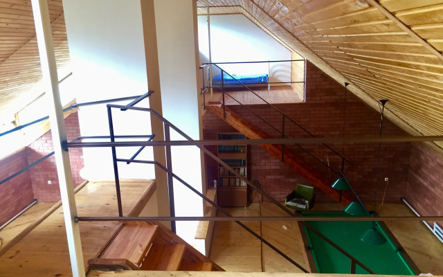 V Gorakh Dlya Semeynogo Otdykha Private House