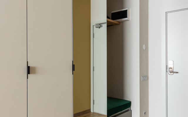 U Metro Avtovo Apartments