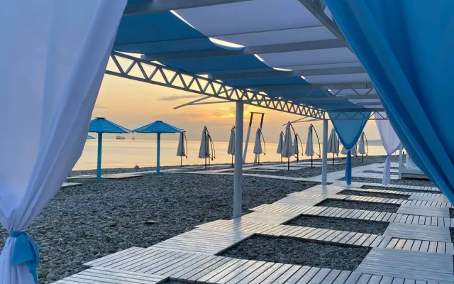 Summer Suites - clean sea without fuel oil at 450 meters Kurortny Hotel