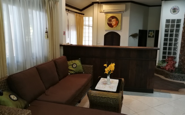 Polina Park Mini Hotel