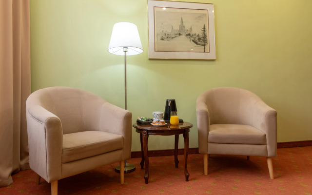 Sretenskaya Hotel