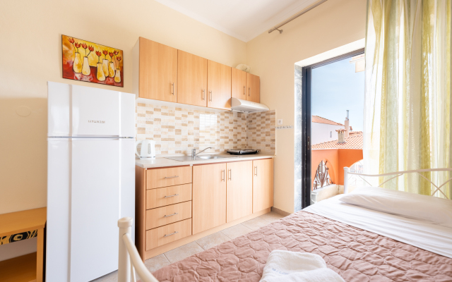 Milonas House Apartments