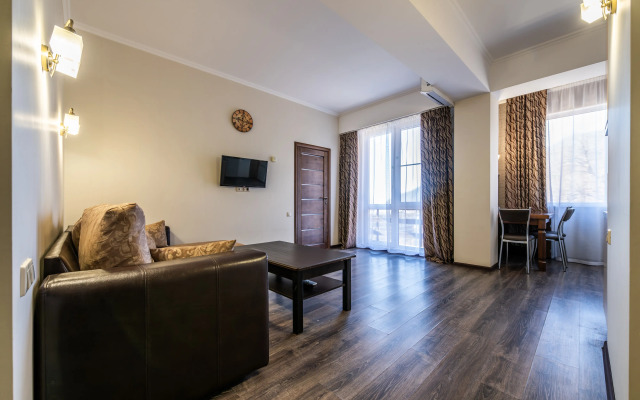Oplot - Vidovye s odnoj spal'nej i balkonom 7  Apartments