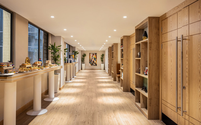 Отель Hilton Garden Inn Баку