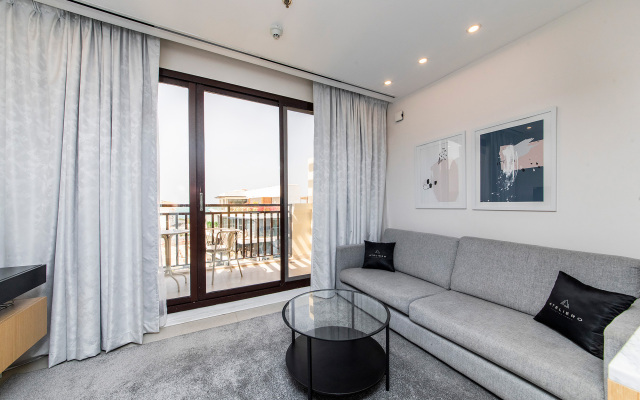 Tropical at Royal Amwaj with Private Beach Apartment