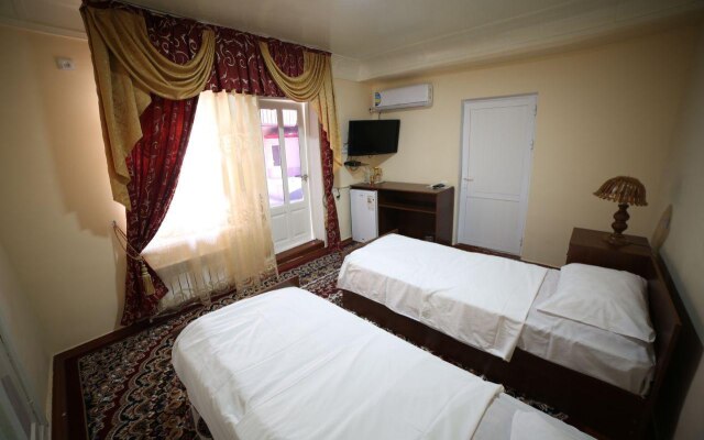 Firuza Guest House