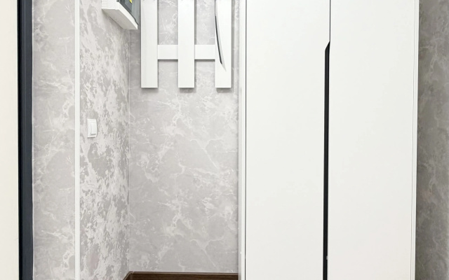 Квартира Уютное место/Hugge Place  Возле Автовокзала и Биатлона