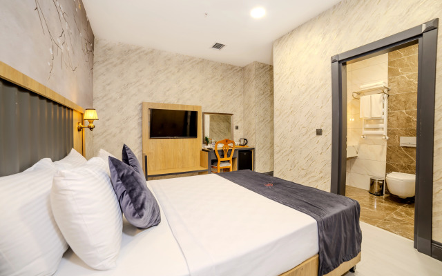 Bulton Hotel Airport