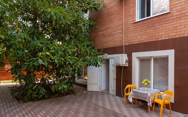 Malakhit Plus Guest House