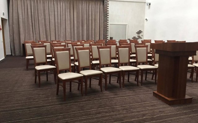 Monastyrski Minsk City Centre Hotel