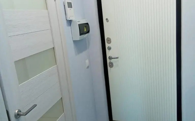 Uyutnaya yevrodvushka s vidom na Onezhskoye ozero Flat