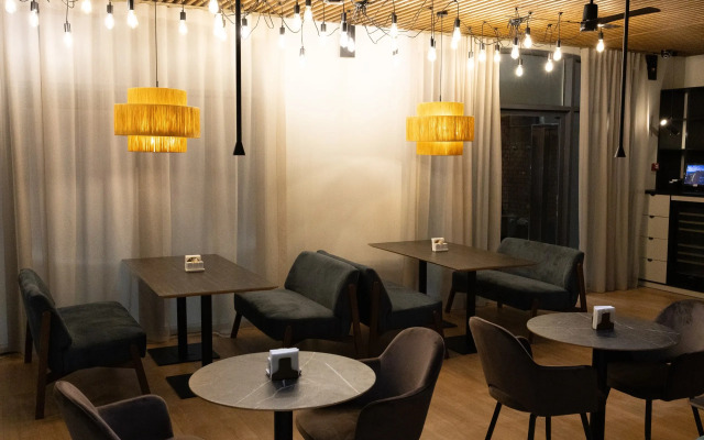 Апарт-отель izzziUP 4* COMMUNITY L&C