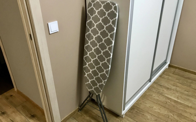 Современная комфортная квартира в спальном районе, рядом с выездом из города