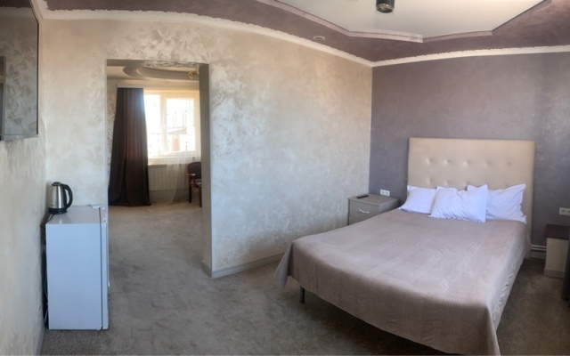 Hotel Maruna