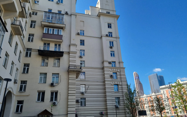 Tihaya kvartira v centre delovoj zhizni Flat