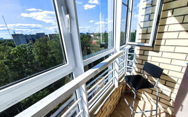 Квартира Однушка у МРНЦ Цыба