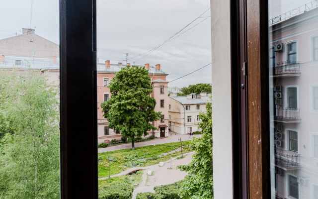 Апартаменты SpbStay с сауной на Невском проспекте 90