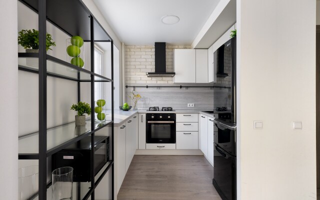 Апартаменты Большие рядом с метро и Заливом