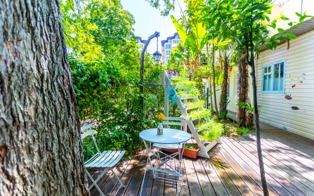Bambuk-Hutor Guest House