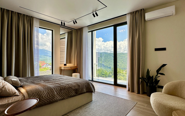 Nebo S Teplym Basseynom Dlya 8 Gostey Villa