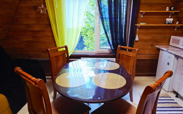 Частный дом А-фрейм в тихом месте среди леса