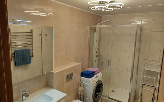 Апартаменты Золотая Бухта с Видом на Море