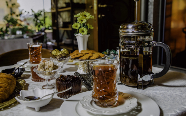 Royal Historical Boutique