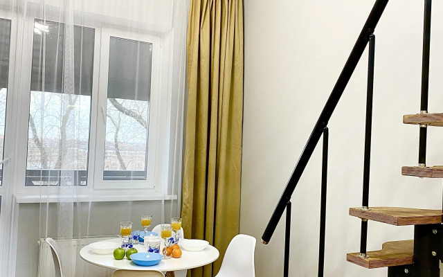 Na 4kh Gostey S Balkonom Vblizi Aeroporta Sheremetyevo Apartments